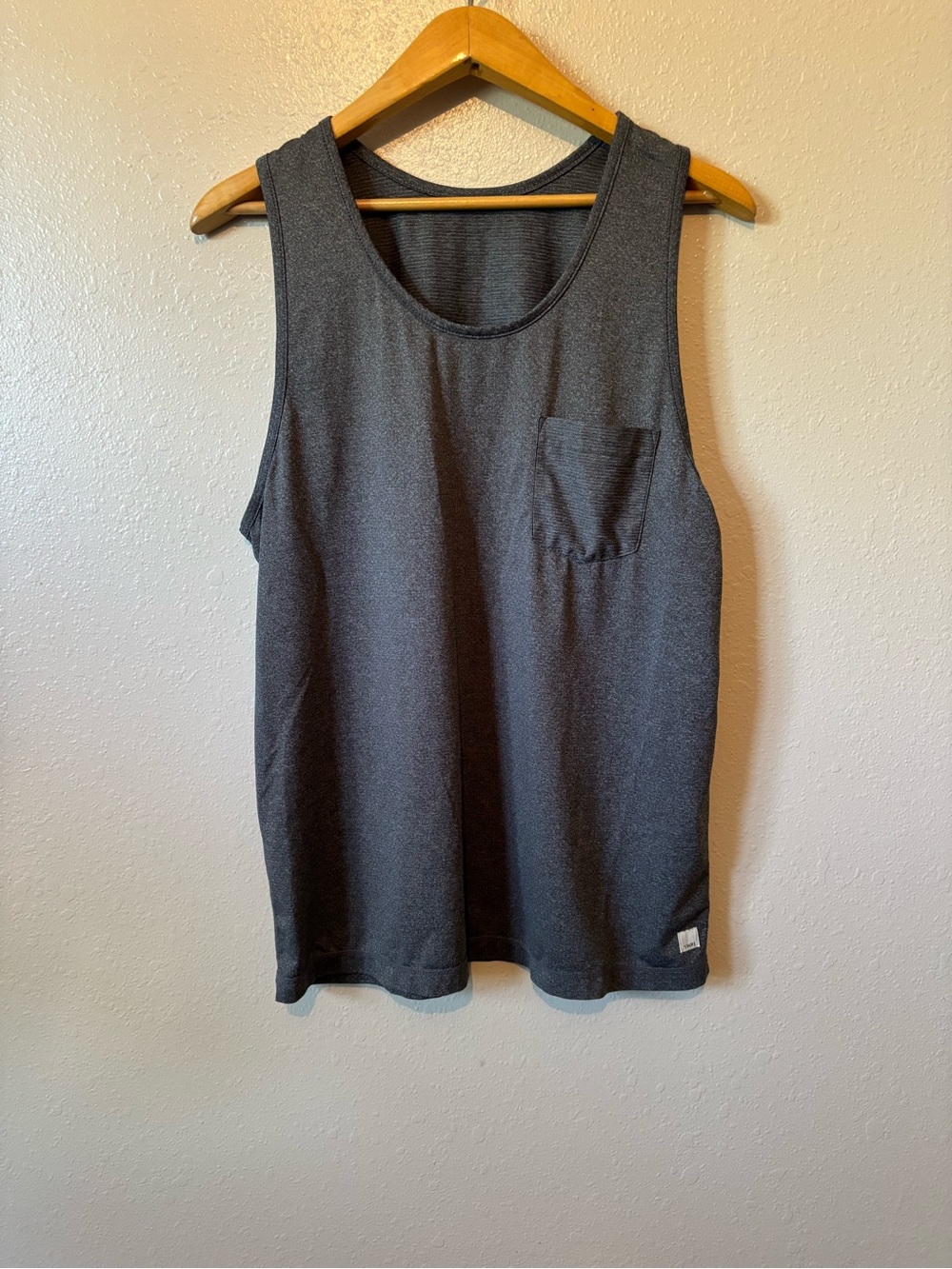 Vuori Pocket Tank Top